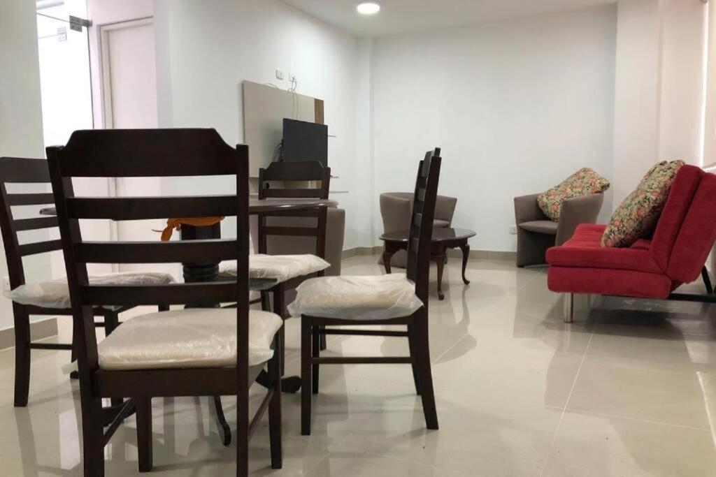 2- Amplio Departamento Remodelado En Miraflores Lima Eksteriør billede